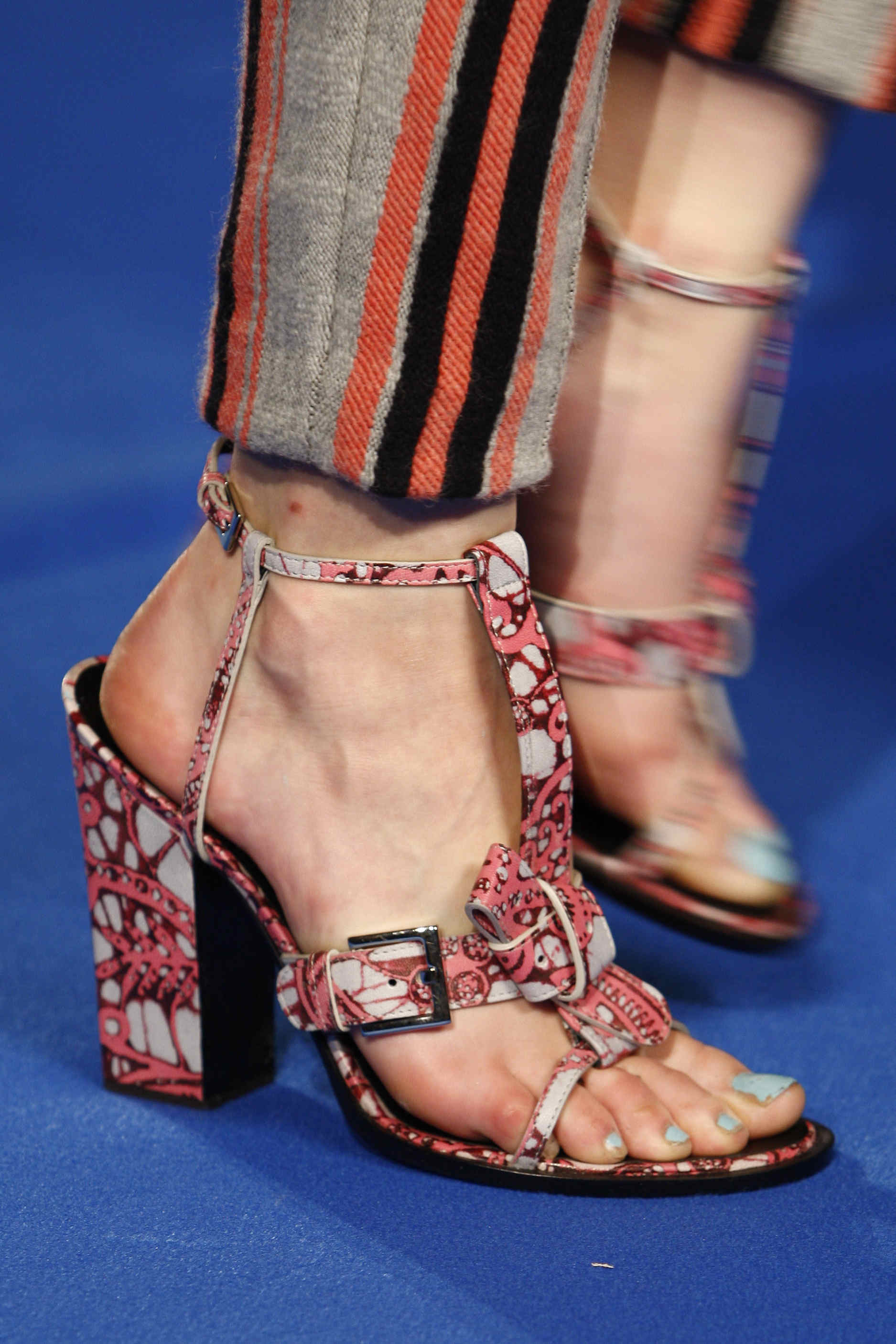 Thakoon 2011ﶬŮʿЬĸDƬ