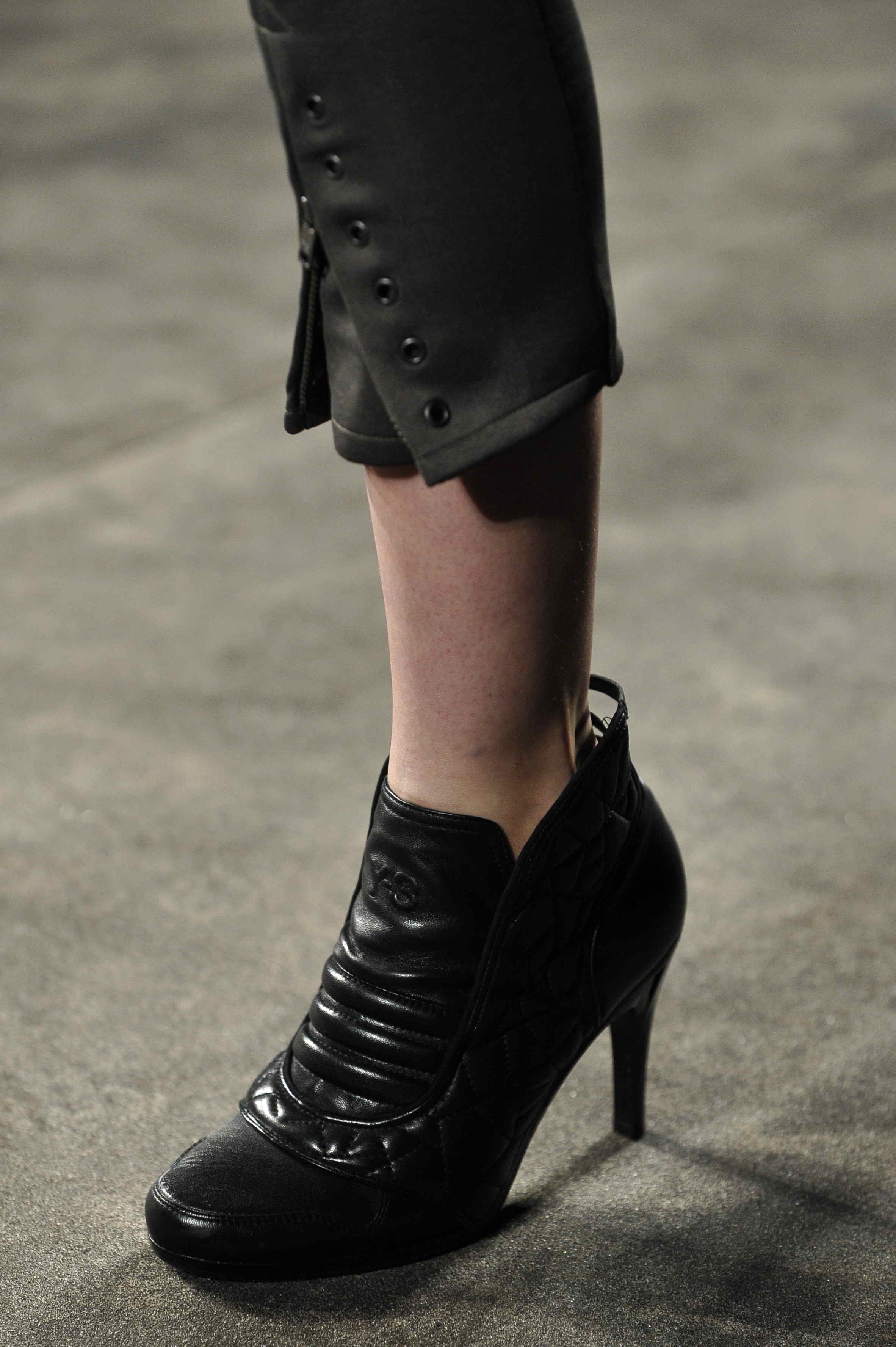 Y-3 2011ﶬŮʿЬĸDƬ
