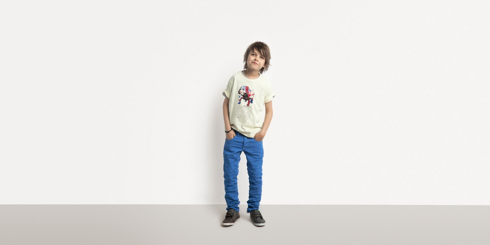 Zara trfyoungϵ2011ͯbLookbookDƬ