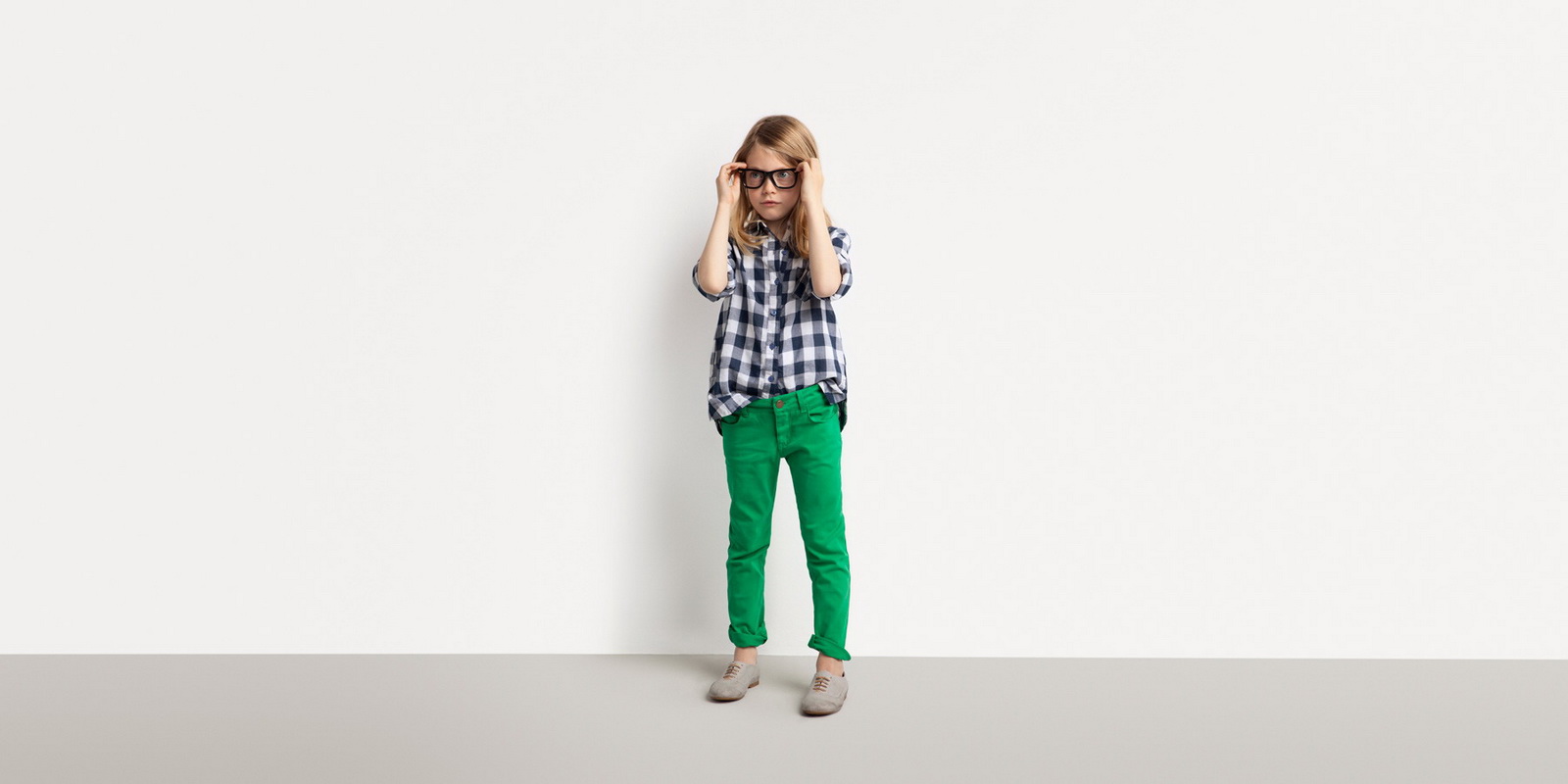 Zara trfyoungϵ2011ͯbLookbookDƬ