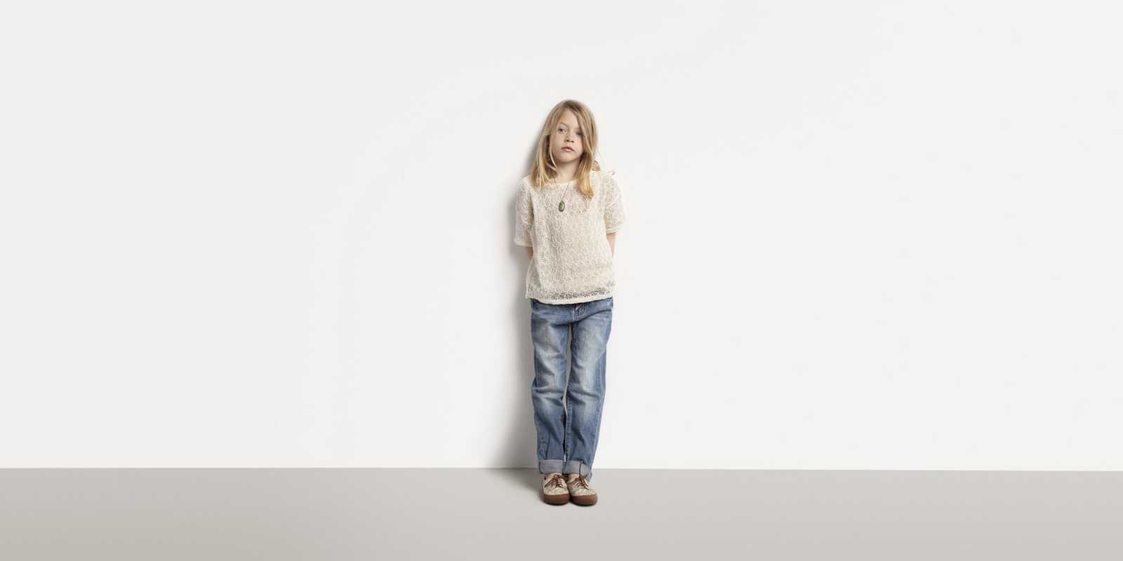 Zara trfyoungϵ2011ͯbLookbookDƬ