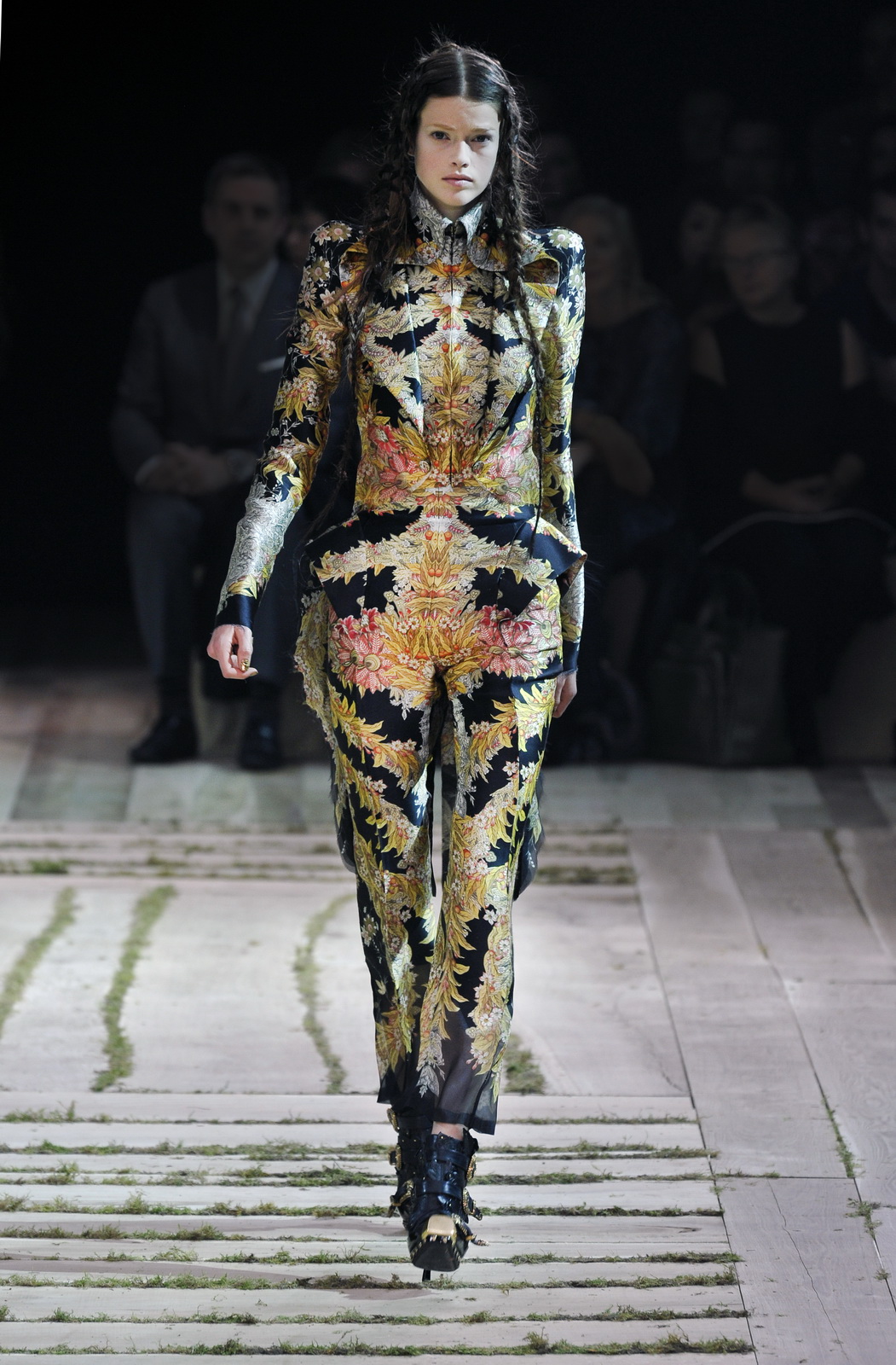 Alexander McQueen 11春夏女裝 秀場