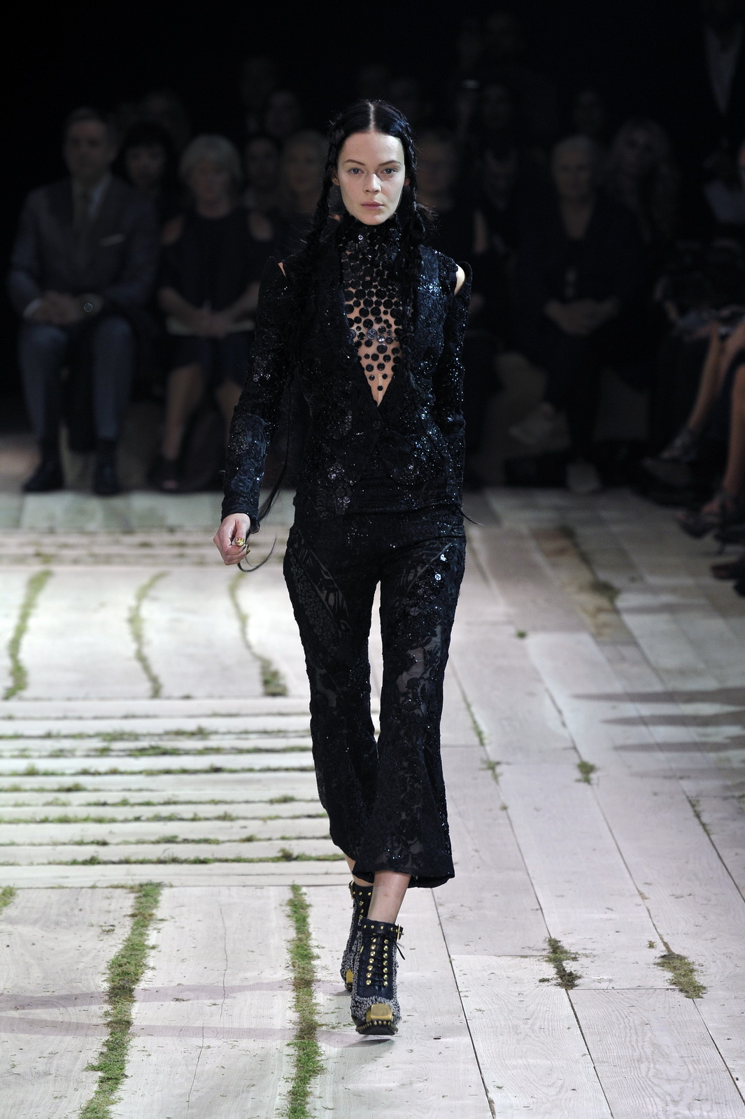 Alexander McQueen 11春夏女裝 秀場
