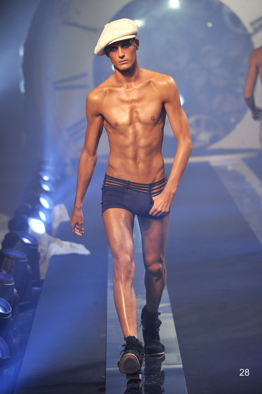 John Galliano 11bDƬ