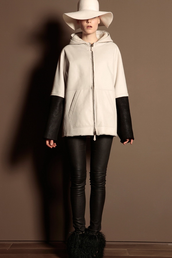 Trussardi 1911 2011ﶬ LookBookDƬ