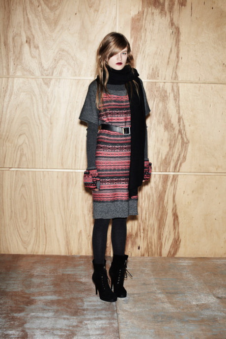Twenty8Twelve 2011ﶬ LookBookDƬ