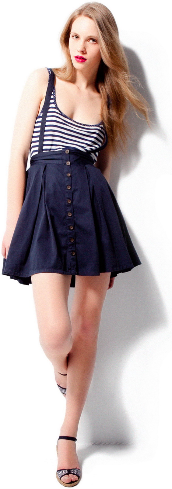 Pull&Bear 2011春夏女裝4月?LookBook