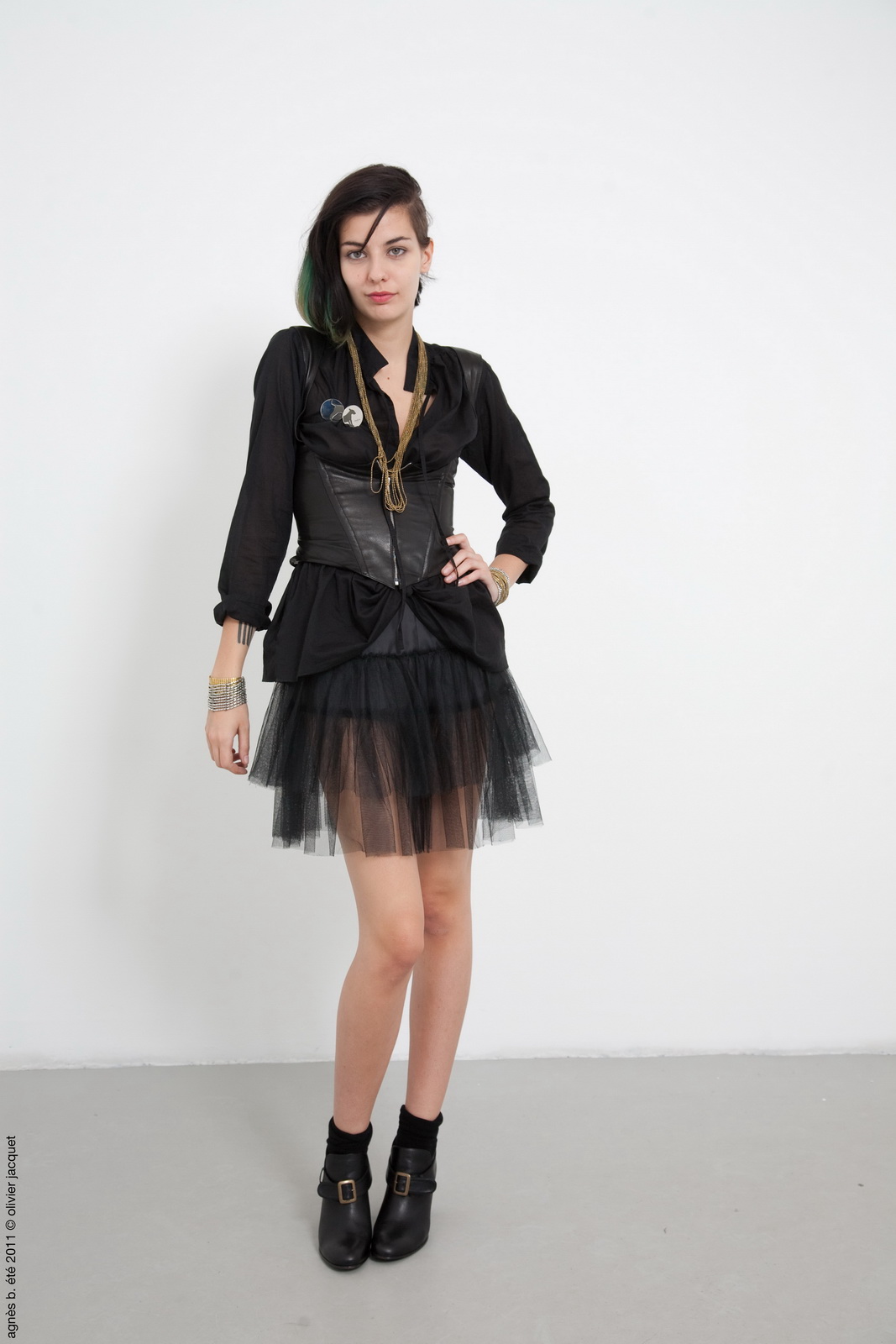 agnes. B 2011ŮbϵиDƬ