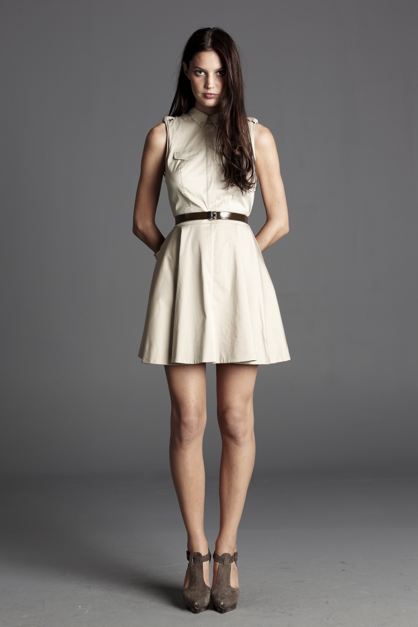 ARMANI EXCHANGE 2011ŮbƷTRAVELISTADƬ
