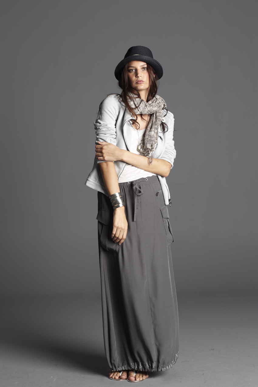 ARMANI EXCHANGE 2011ŮbƷTRAVELISTADƬ