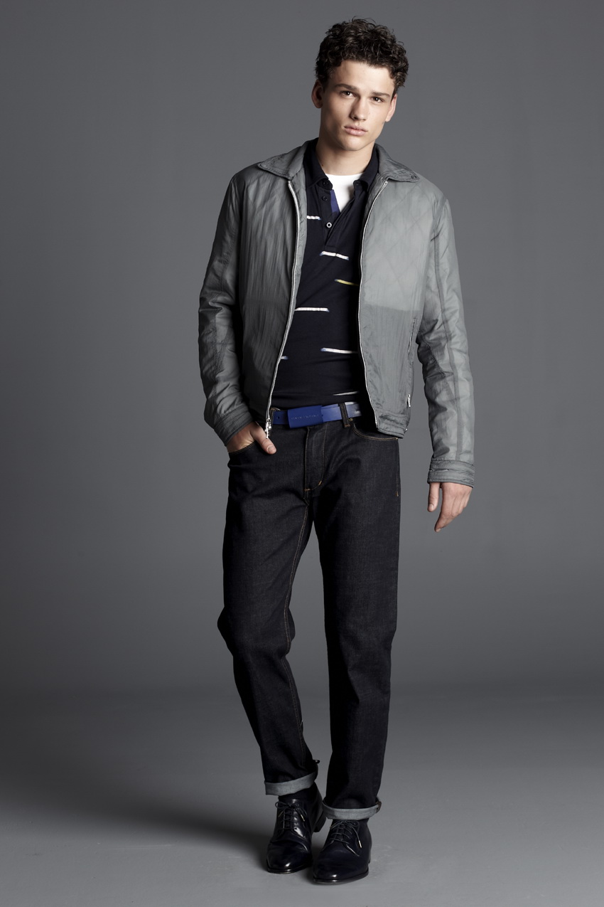 ARMANI EXCHANGE 2011bƷTRAVELISTADƬ
