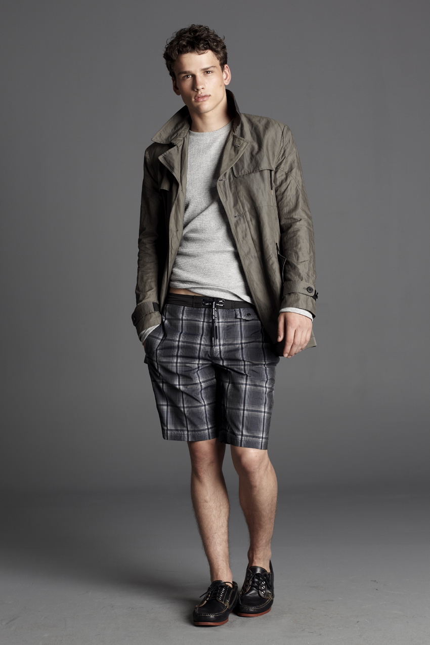 ARMANI EXCHANGE 2011bƷTRAVELISTADƬ