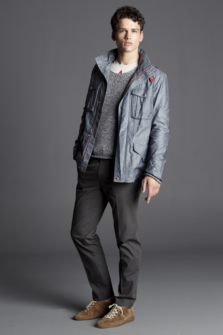 ARMANI EXCHANGE 2011bƷTRAVELISTADƬ