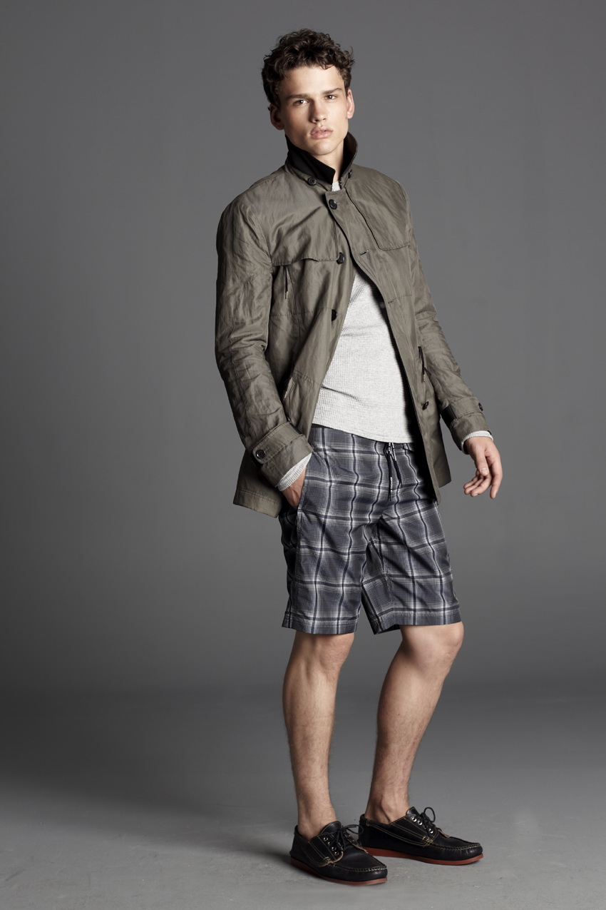 ARMANI EXCHANGE 2011bƷTRAVELISTADƬ