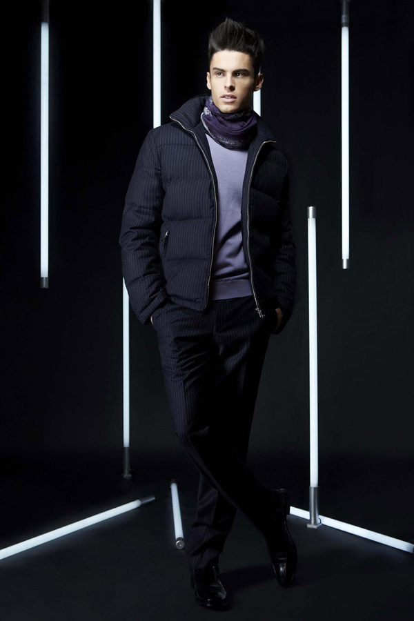 Karl Lagerfeld 2011ﶬbV DƬ