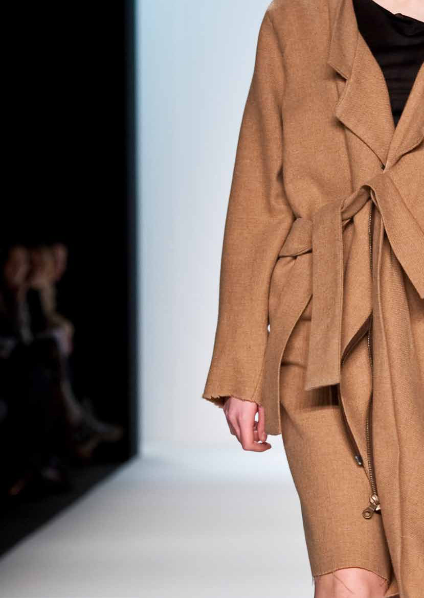 Vladimir Karaleev 2011ﶬlookbookDƬ