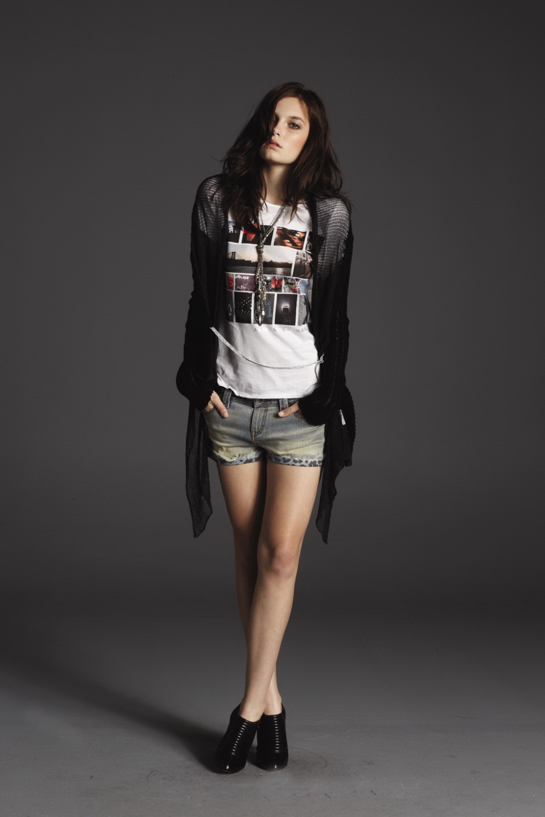Armani Exchange 2011ﶼϵŮblookbook DƬ