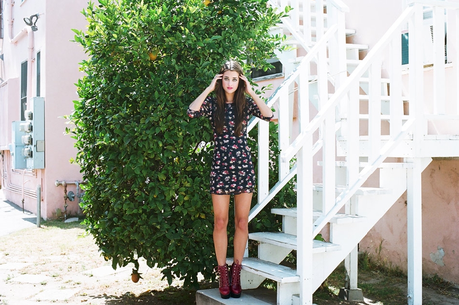 Nasty Gal Babe next Door 2011Lookbook DƬ
