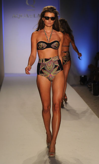Aqua Di Lara 2012~ӾbDƬ