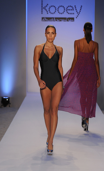 Kooey Swimwear 2012~ӾbDƬ