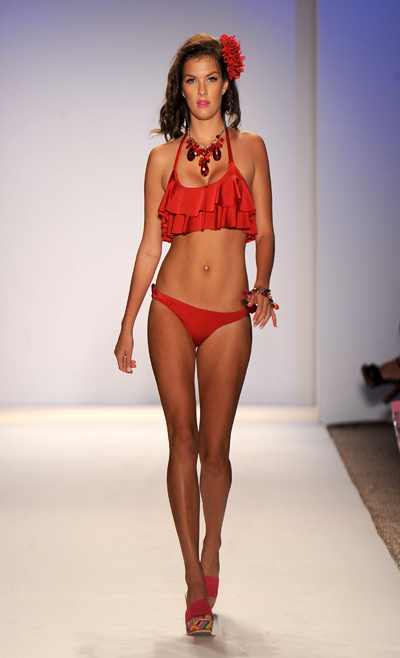 Nicolita 2012~ӾbDƬ