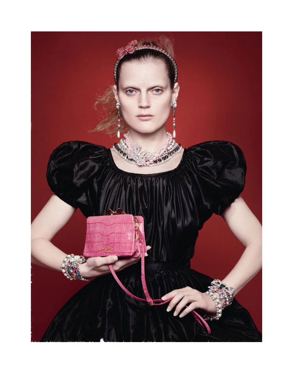 MiuMiu2012度假廣告