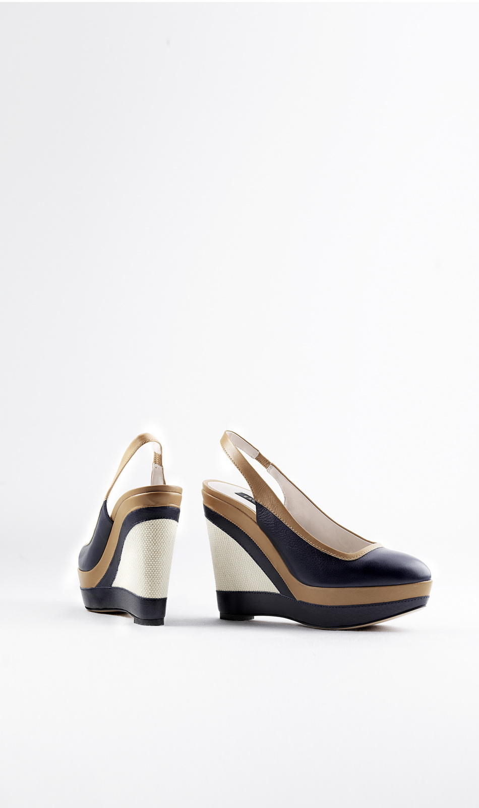 ESCADA 2012 Resort ϵ DƬ