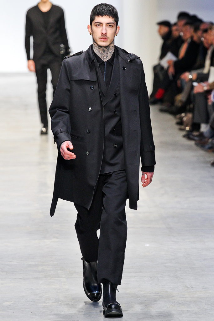 Costume National 2012ﶬbDƬ