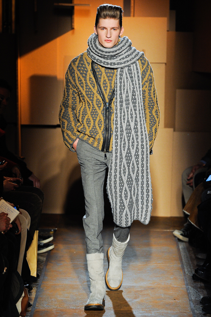 Les Hommes 2012ﶬbDƬ