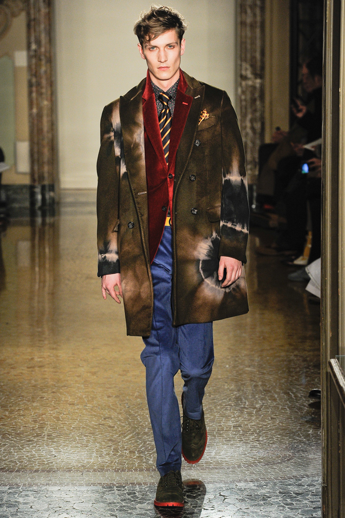 Moschino 2012秋冬男裝高清圖片