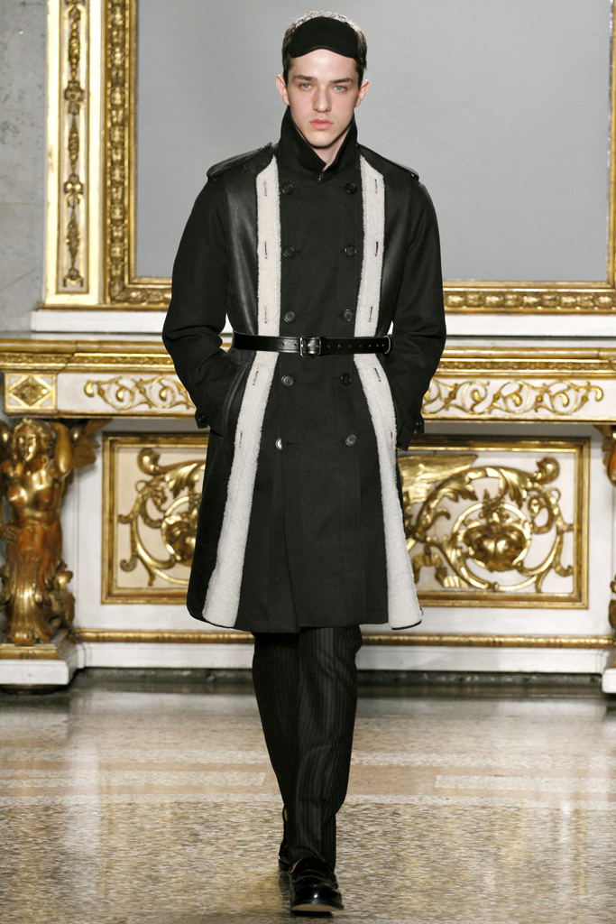 Nicole Farhi 2012ﶬbDƬ