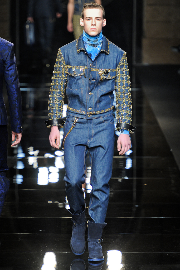 Versace 2012ﶬbDƬ