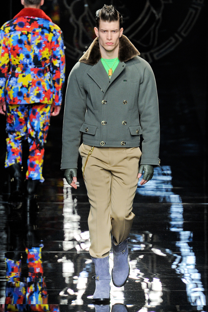 Versace 2012ﶬbDƬ