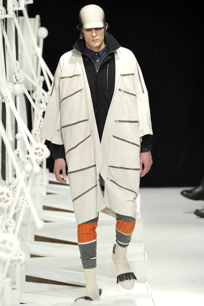 Henrik Vibskov 2012ﶬbDƬ