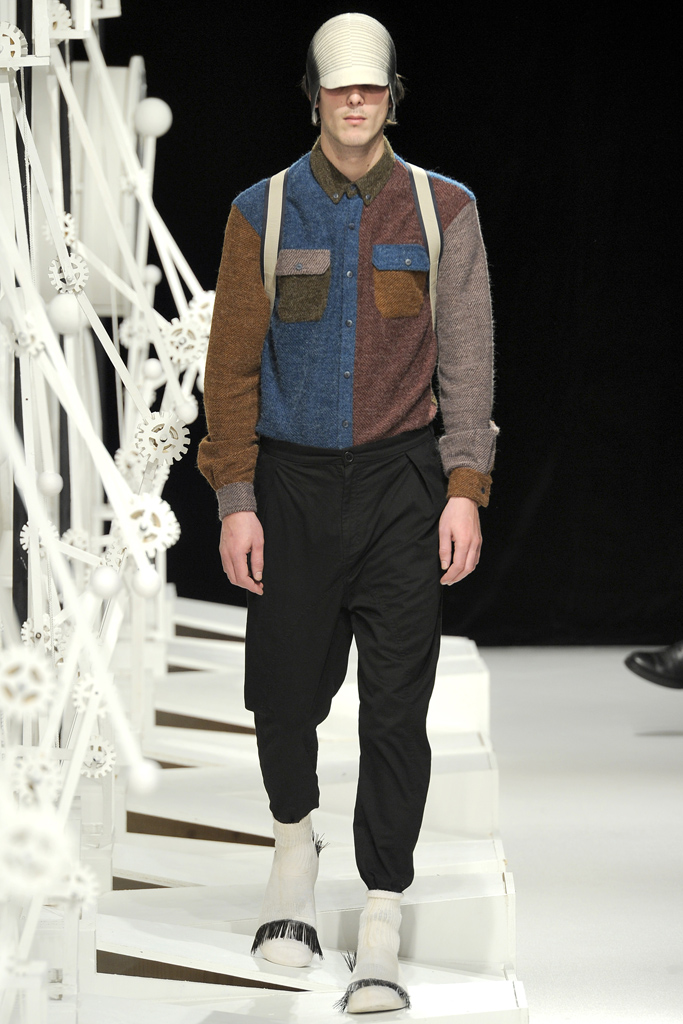Henrik Vibskov 2012ﶬbDƬ