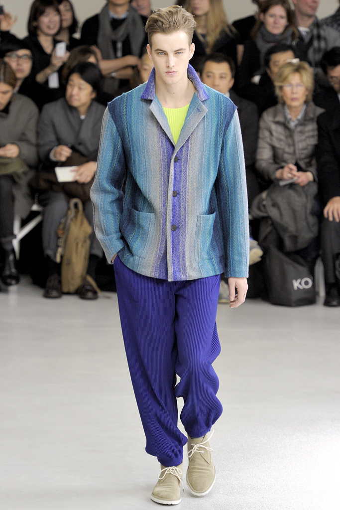 Issey Miyake 2012ﶬbDƬ