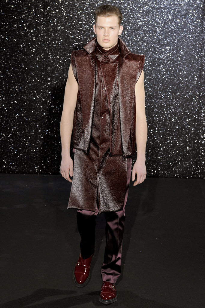 Mugler 2012ﶬbDƬ