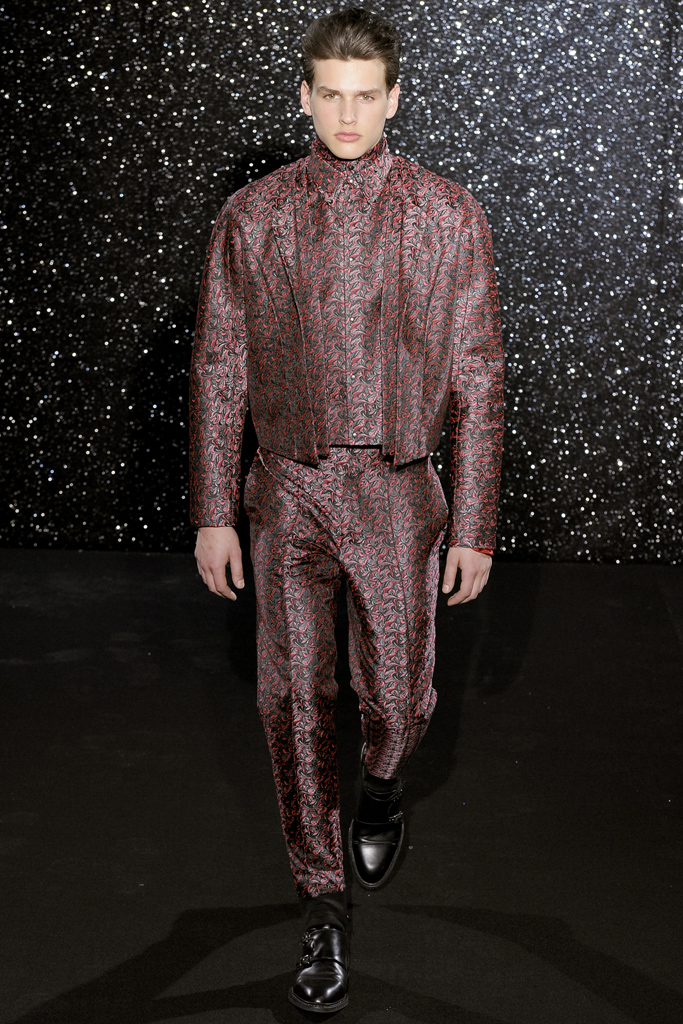 Mugler 2012ﶬbDƬ