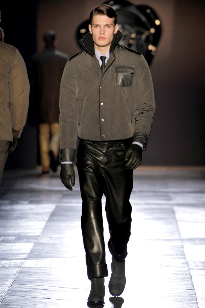 Viktor & Rolf 2012ﶬbDƬ