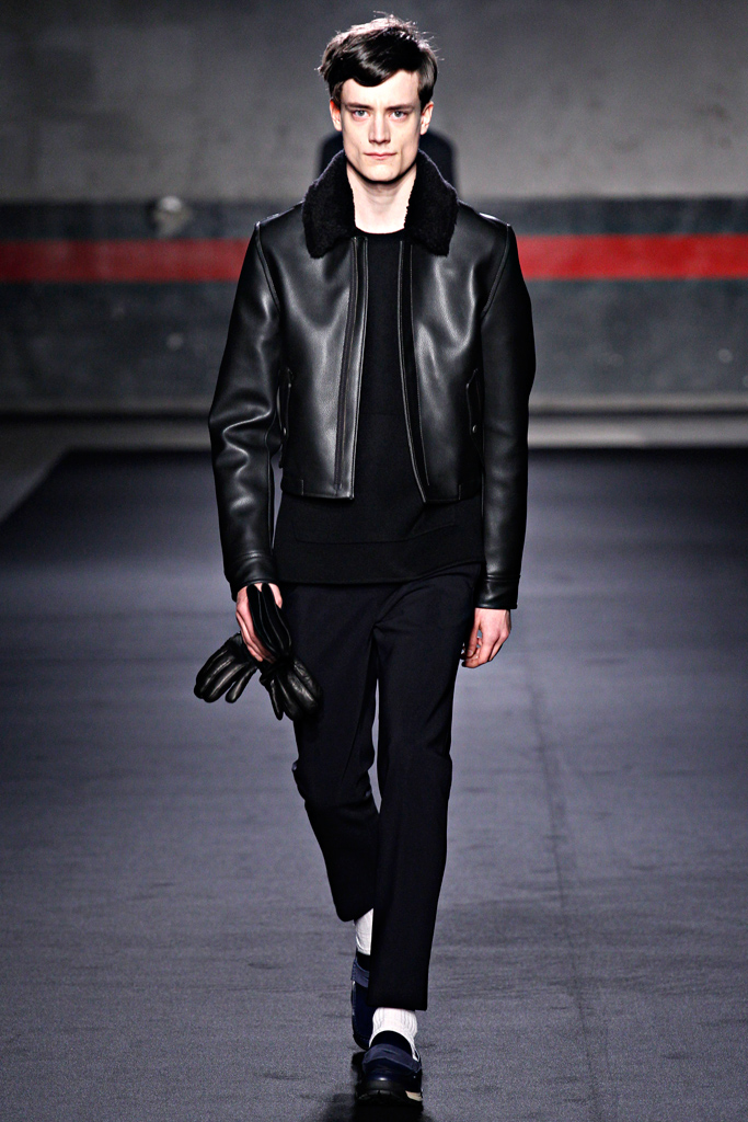 Acne 2012ﶬbDƬ