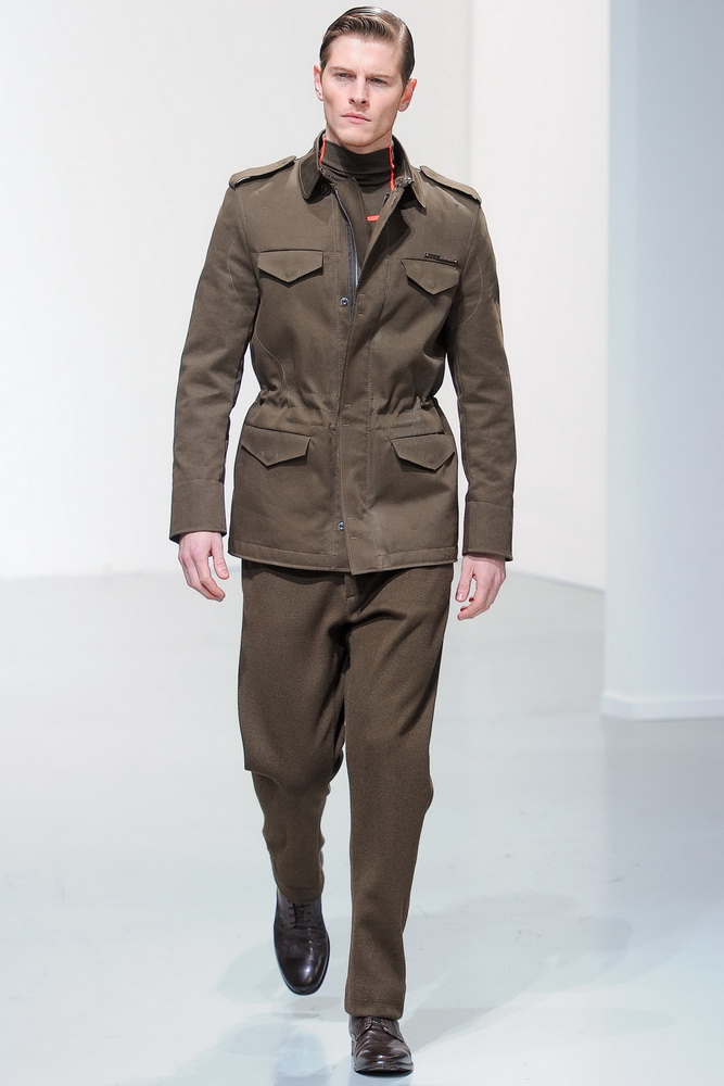 Dirk Bikkembergs 2012ﶬbDƬ