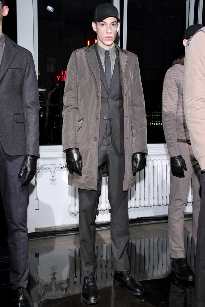 DKNY 2012ﶬbDƬ