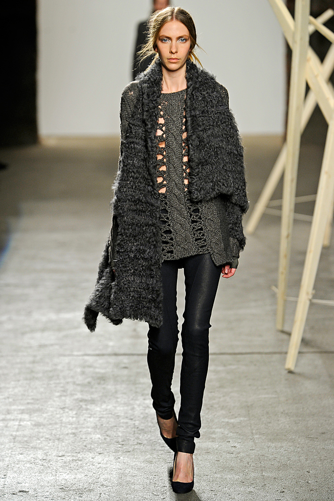 Tess Giberson 2012ﶬ¸DƬ
