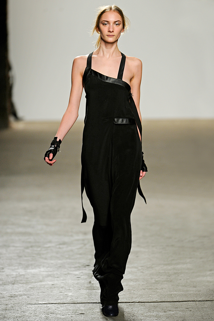 Tess Giberson 2012ﶬ¸DƬ