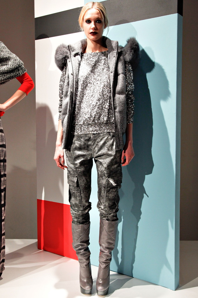Alice + Olivia 2012ﶬ¸DƬ