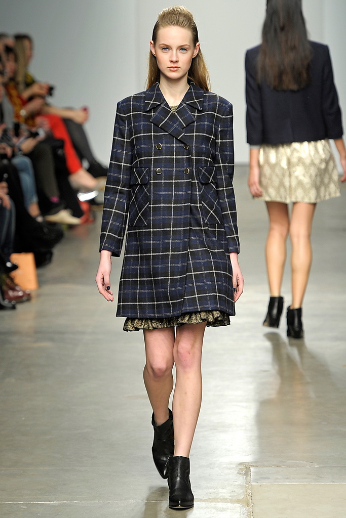 Karen Walker 2012ﶬ¸DƬ