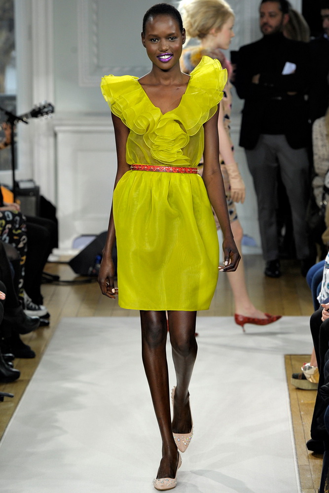 Moschino Cheap And Chic 2012ﶬ¸DƬ