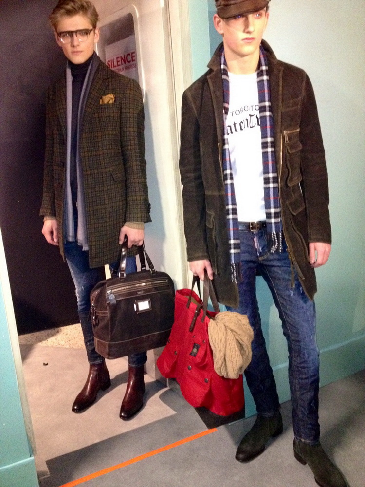 DSQUARED2 2012男士秋冬手袋系列高清圖片