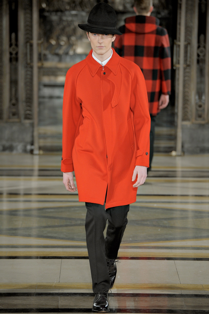 E. Tautz 2012ﶬ¸DƬ