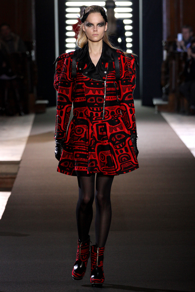 Jean-Charles de Castelbajac 2012ﶬ DƬ
